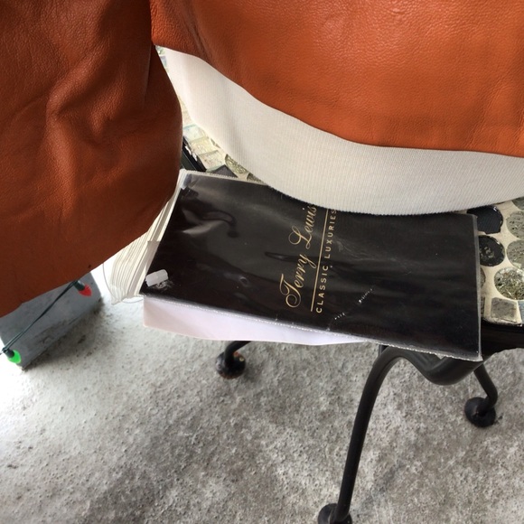 Jerry Lewis Classic Luxuries Leather Jacket with Bamboo Slip Ring Belt - NWT - Picture 8 of 16